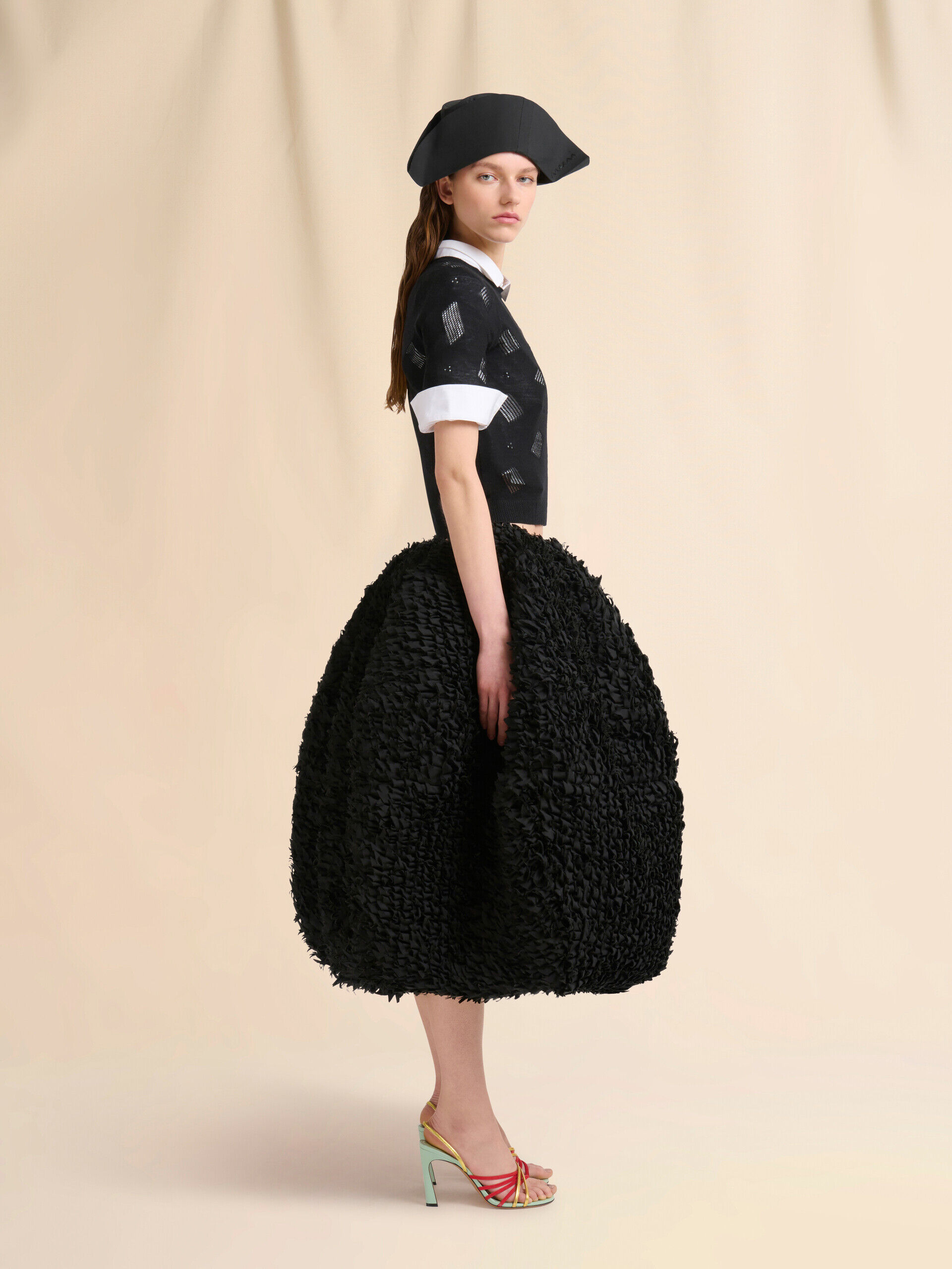 み！MARNI♡ウールキュロット Black wool-silk knit openwork top | Marni