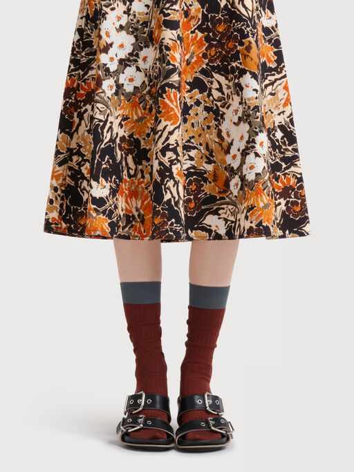Black cloqu&eacute; skirt with Extreme Bouquet print - Skirts