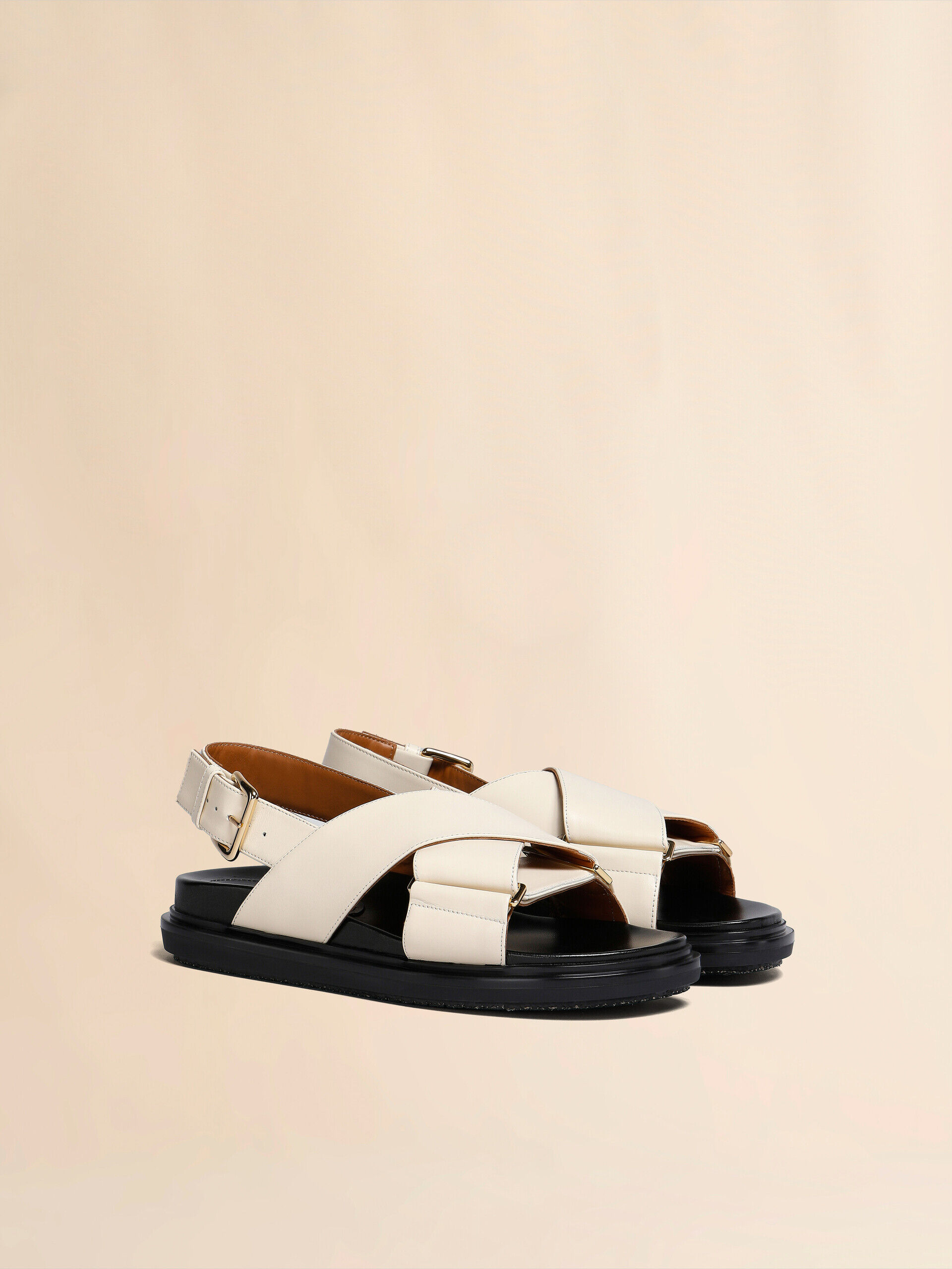 ホワイト レザー製 フスベット | Marni