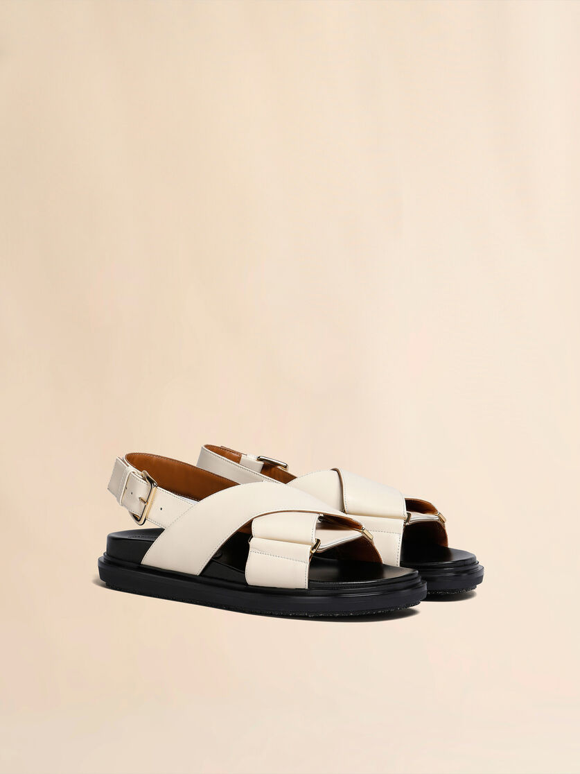 Fussbett en cuir marron - Sandales - Image 2