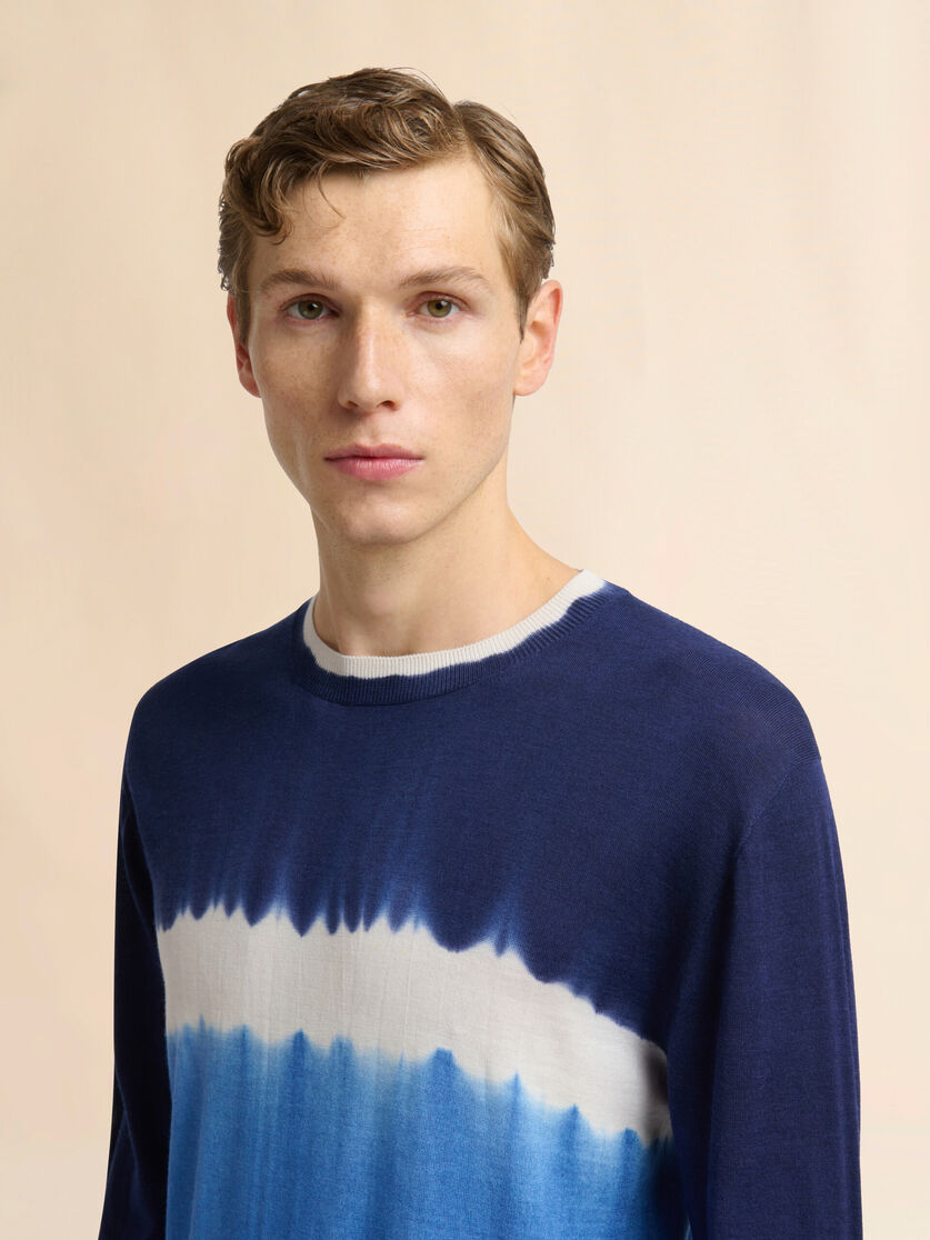 Blue wool-silk jumper with tie-dye effect, Image 4