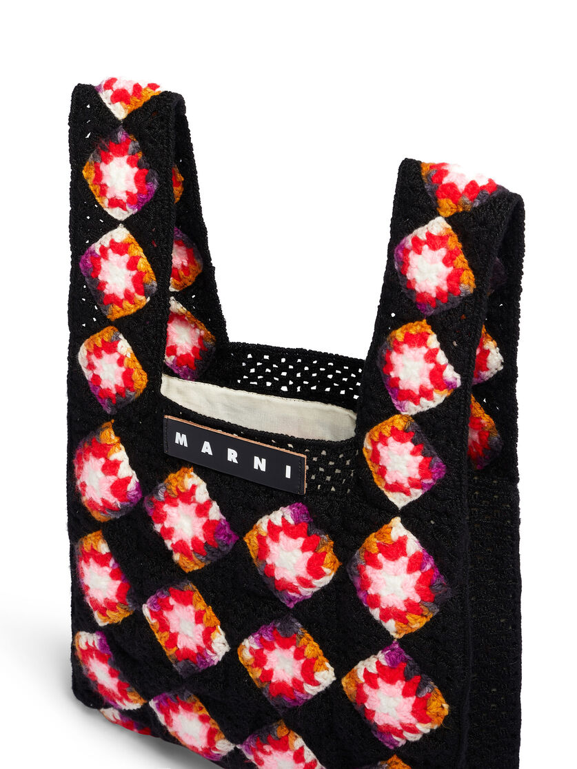 MARNI MARKET FISH in black and red crochet - Shopping Bags - Image 4