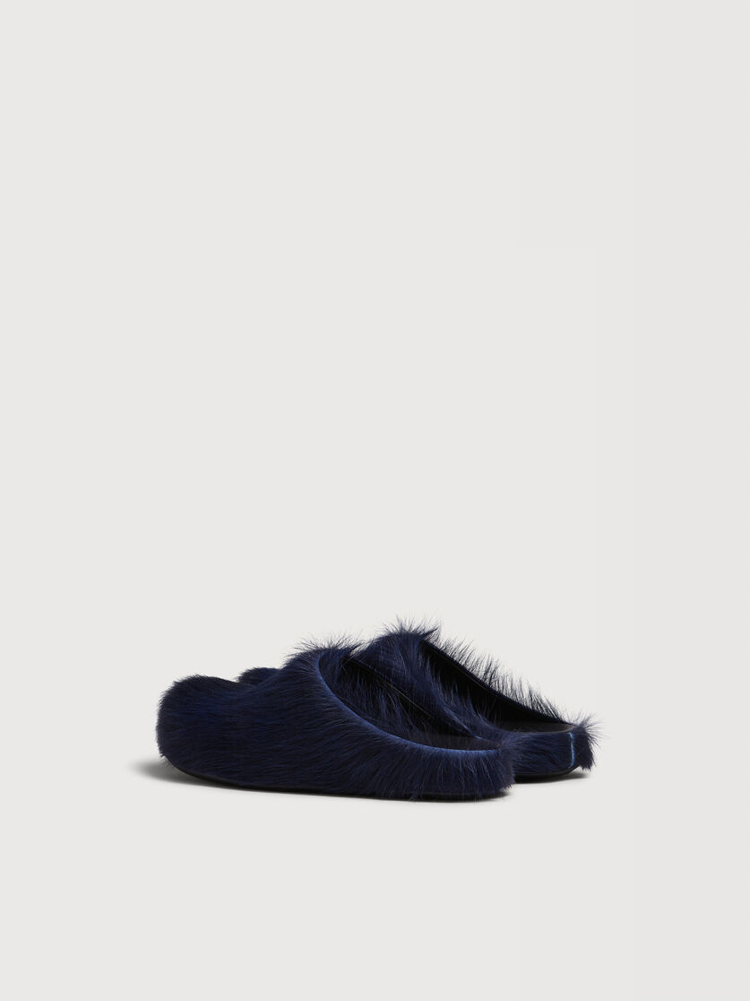 Deep blue long hair calfskin Fussbett sabot, Image 3