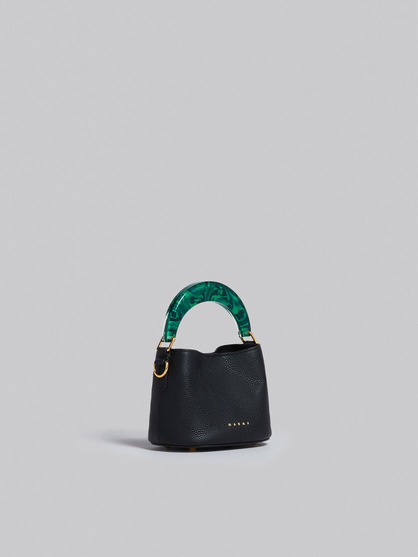Mini-sac seau Venice en cuir noir - Sacs portés épaule - Image 5