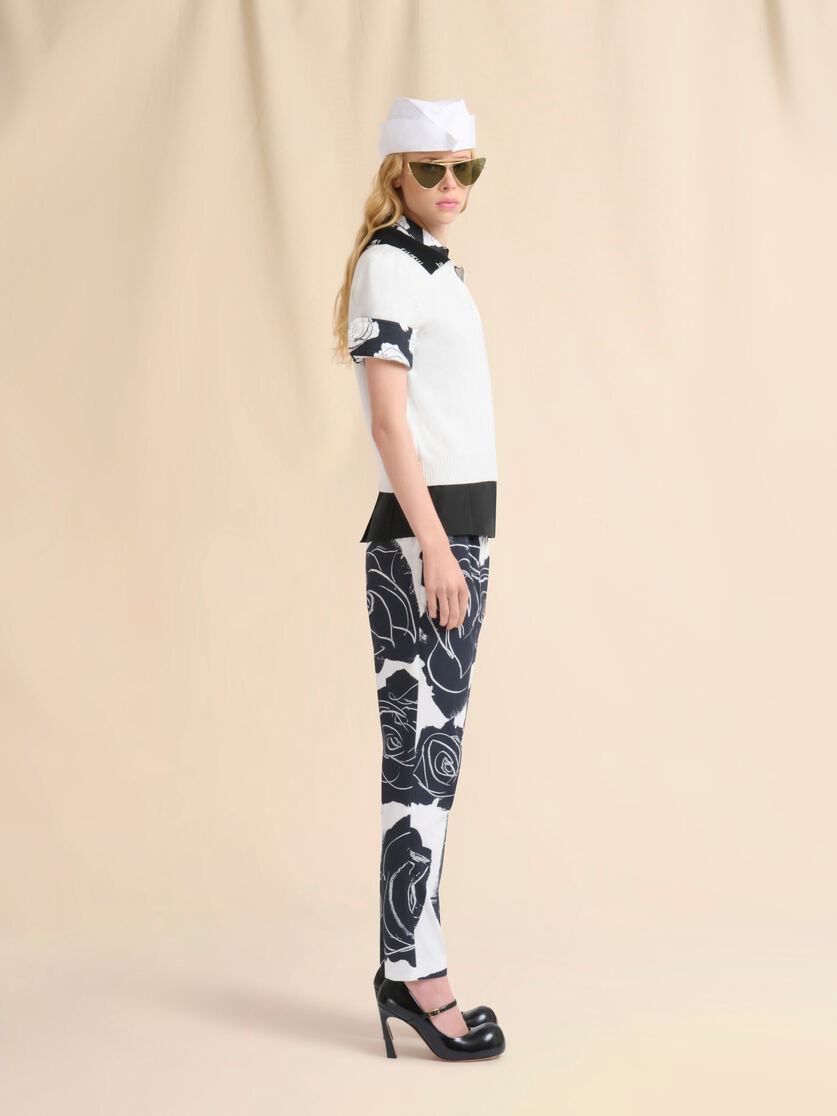 Black poplin short-sleeve shirt with Luna print - Shirts - Image 5