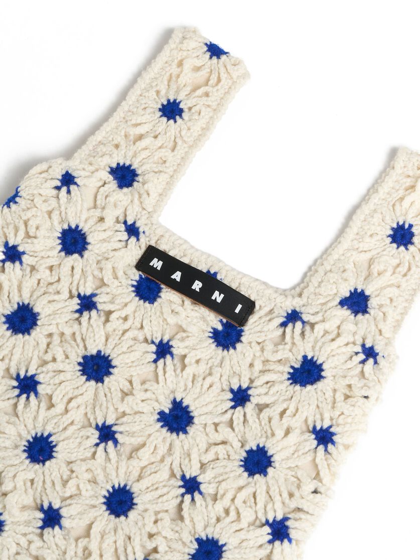 MARNI MARKET FISH bag in white and blue crochet - Bags - Image 4
