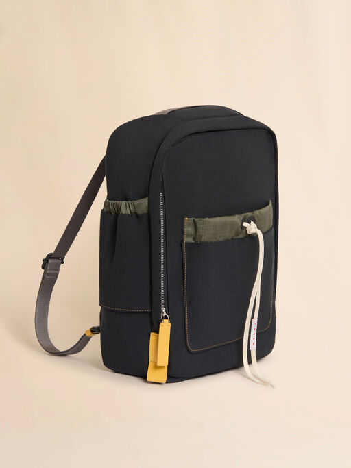 ブラック テクニカルファブリック製バックパック - バックパック