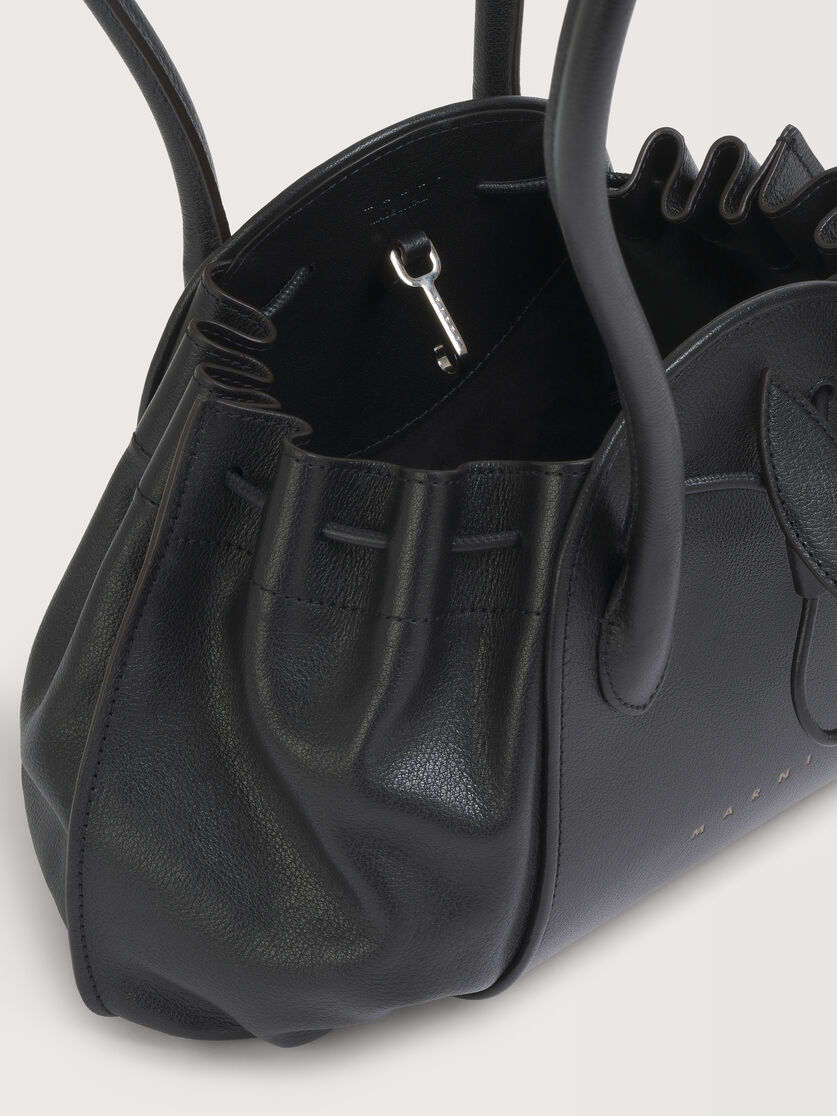 Black leather Tulipea Shoulder bag, Image 3