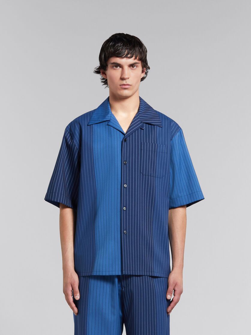 ブルー グラデーションピンストライプ ウール製ボーリングシャツ - シャツ - Image 2