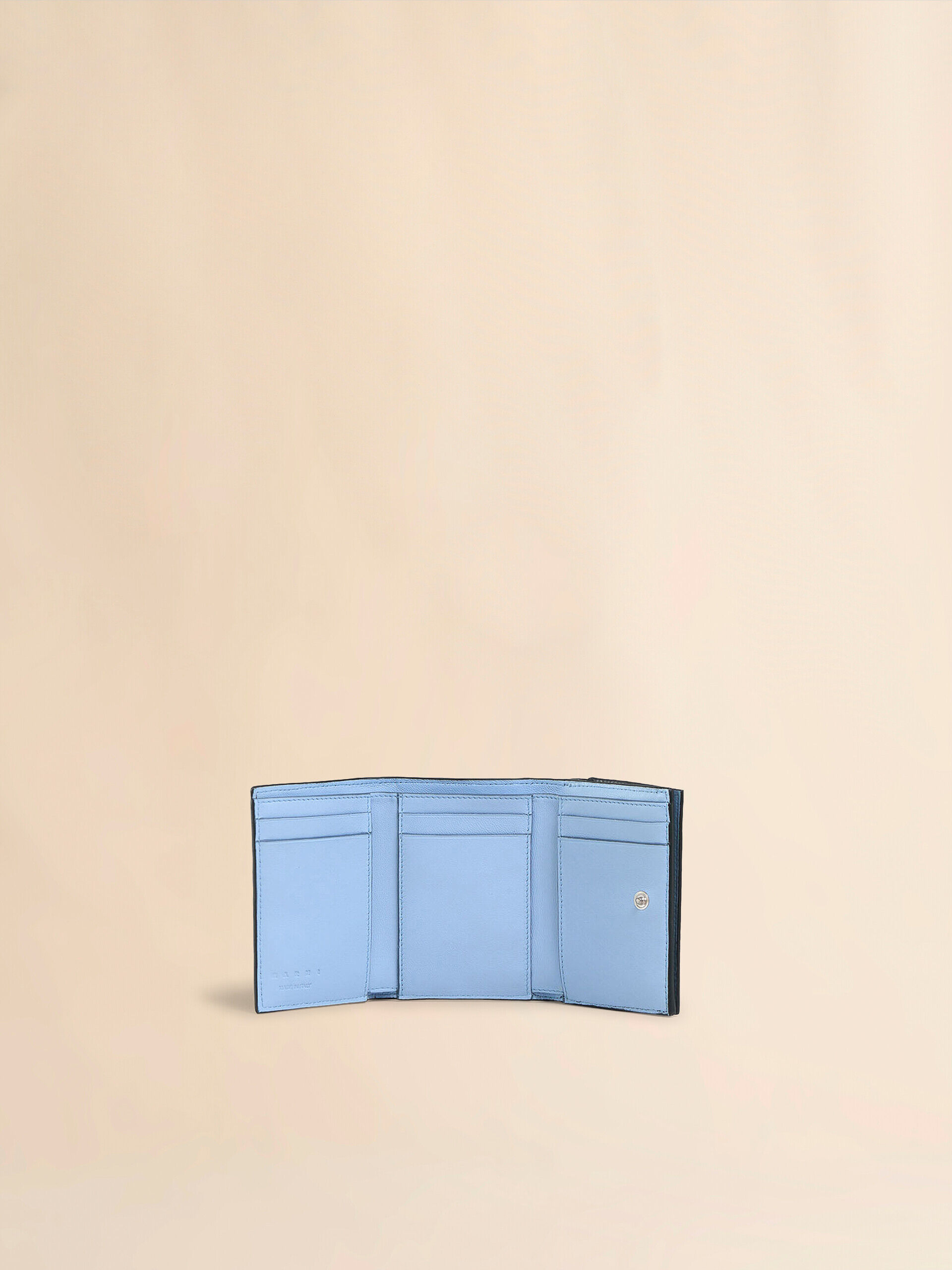 Marni ロゴブラック レザー製三つ折りウォレット ブラック レザー製三つ折りウォレット、マルニシンボルロゴ入り