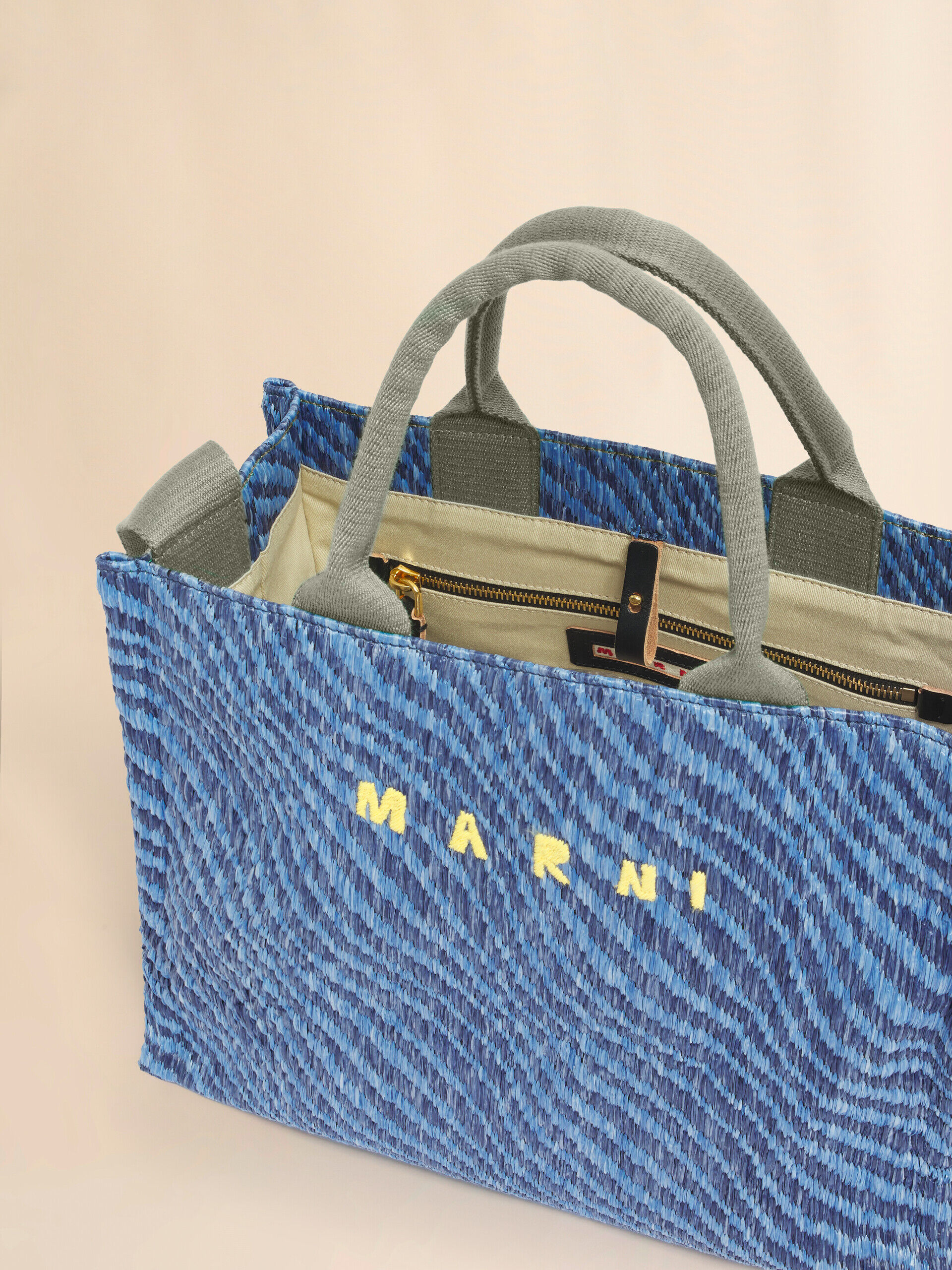 ブルー 波模様のラフィアエフェクト スモールトートバッグ | Marni
