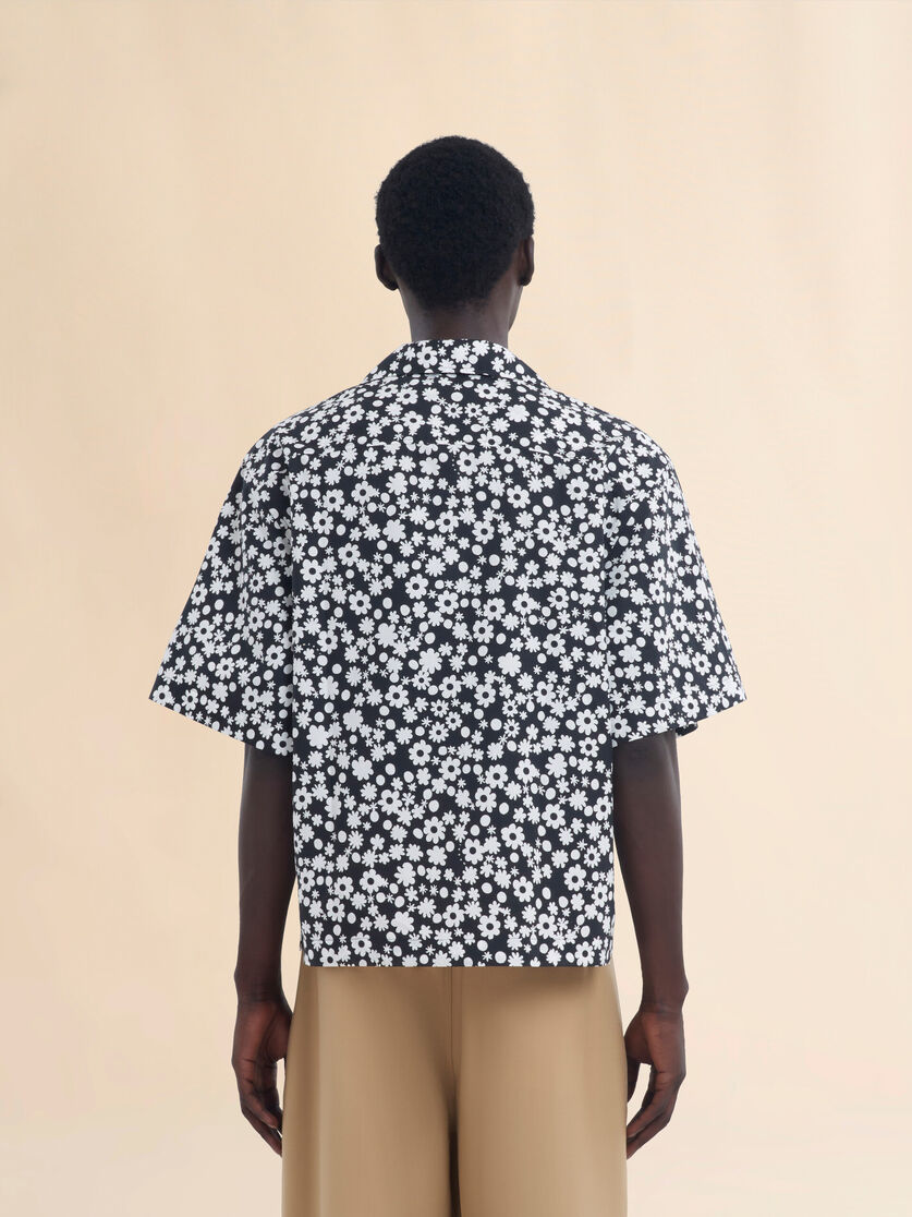 Camisa boxy de popelín con estampado Pop Fields en blanco y negro - Camisas - Image 3