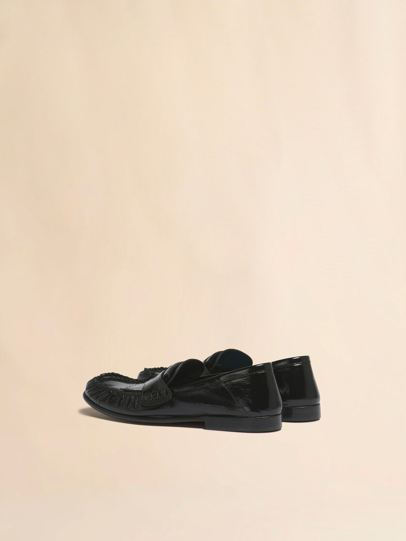 Black leather tassel loafer with collapsible heel, Image 3