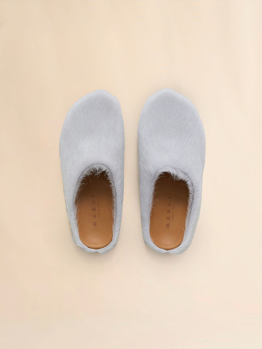 Blue long hair calfskin Fussbett sabot - Clogs - Image 4