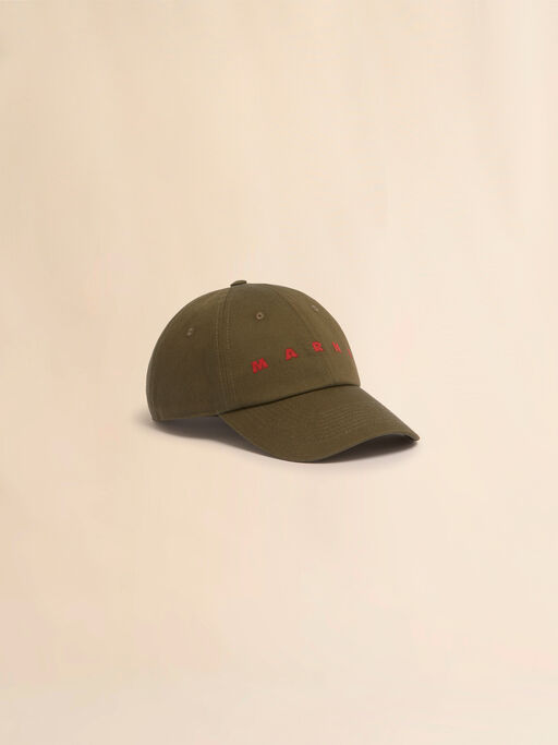 ディープグリーン オーガニックギャバジン製ベースボールキャップ、刺繍ロゴ入り - 手袋