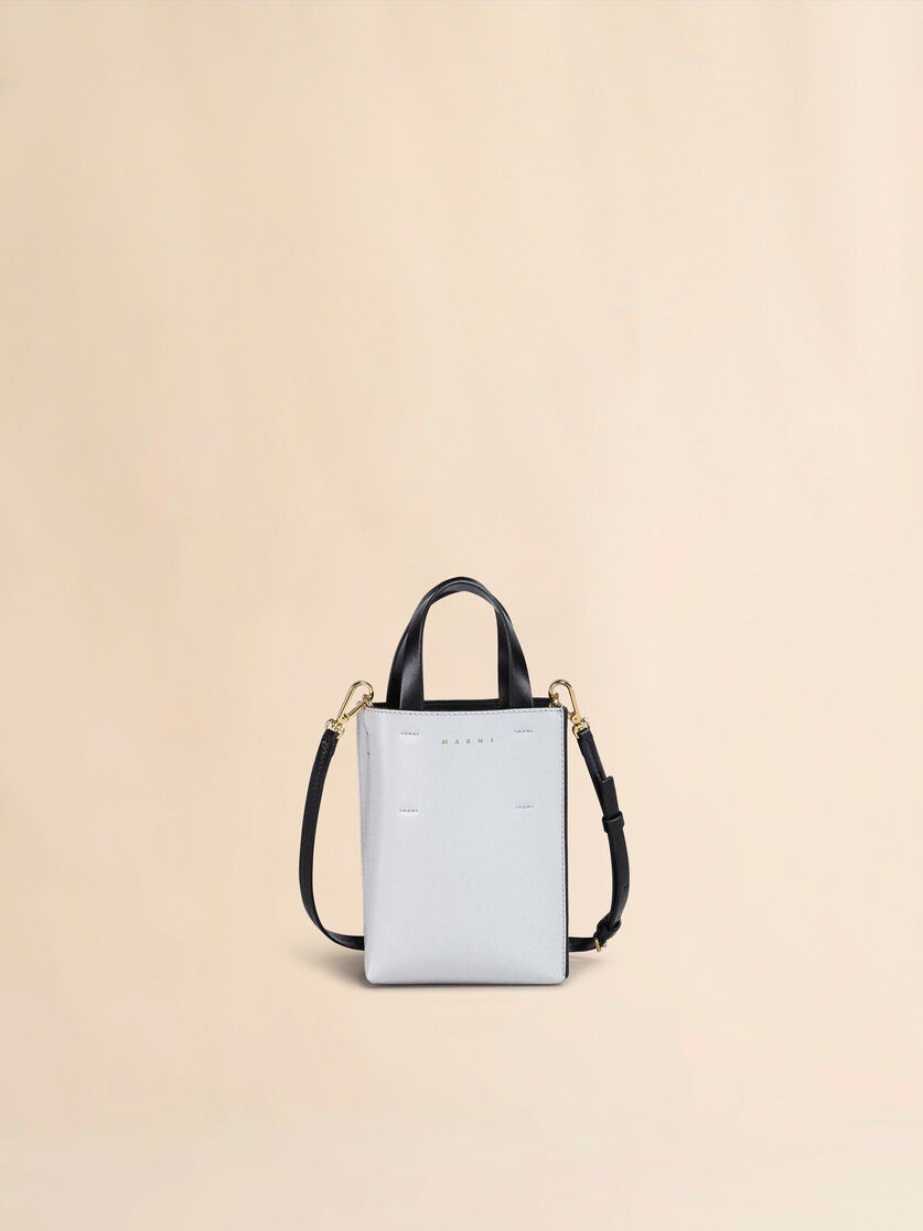 Sac cabas nano MUSEO en cuir de veau lisse noir brillant avec bandoulière - Sacs cabas - Image 1