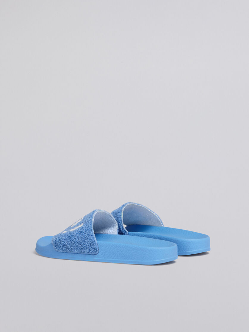 Gummisandale mit Schaft aus blauem und weißem Frotteeband - Sandalen - Image 3