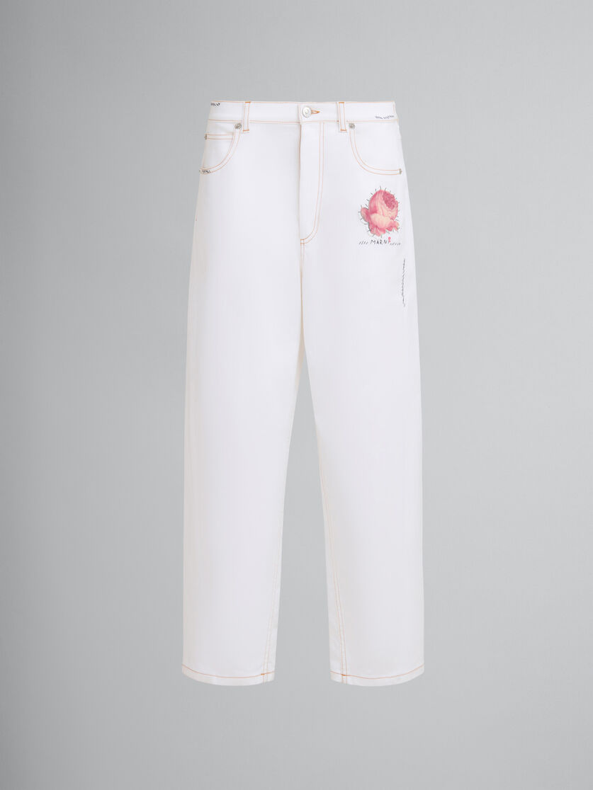 Pantaloni in denim bianco con applicazione a fiore - Pantaloni - Image 1