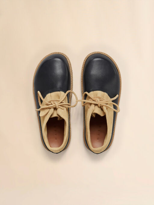 Black and beige leather desert boot with para rubber sole - Boots