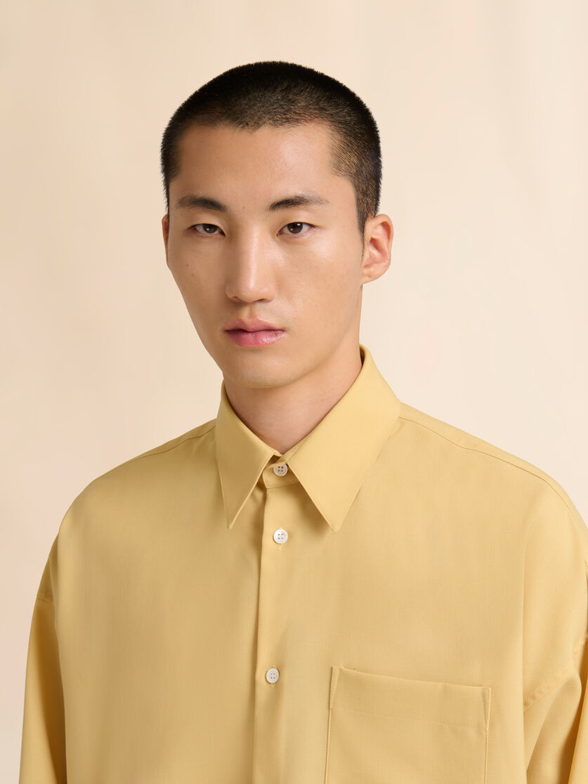 Yellow tropical wool long-sleeved shirt, Image 4