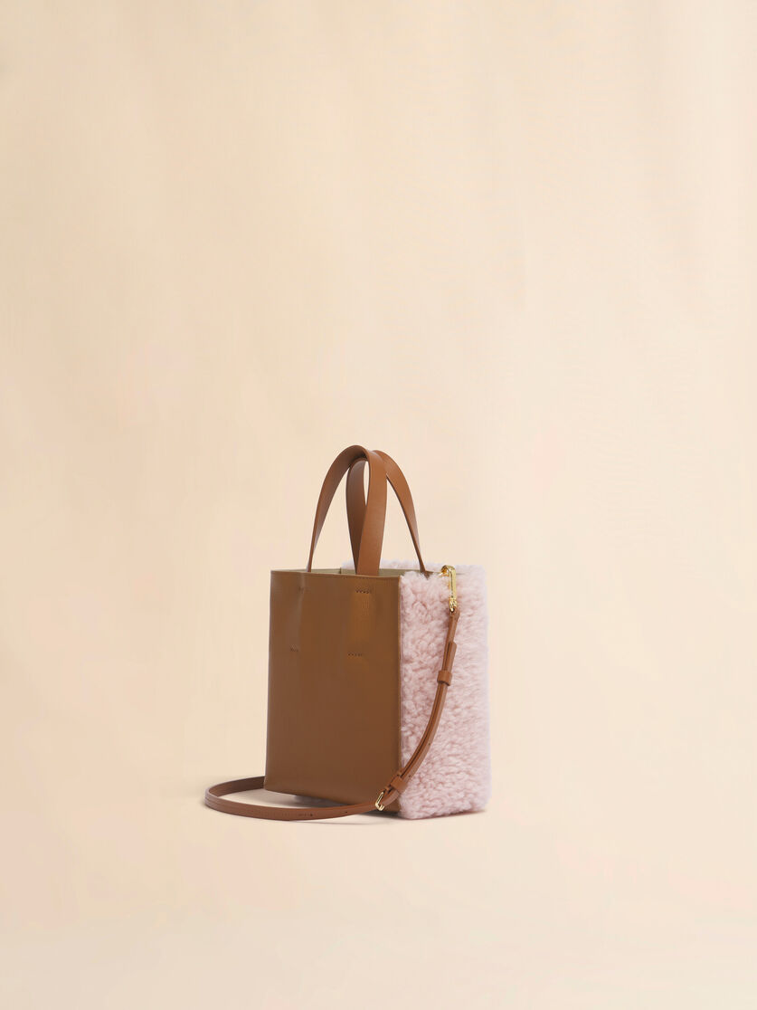 ブルー ベージュ シアリング＆レザー製 Museo ソフトミニバッグ - ショッピングバッグ - Image 3
