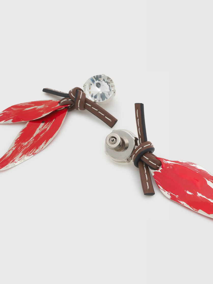 Red leaf charm leather earrings, Image 2