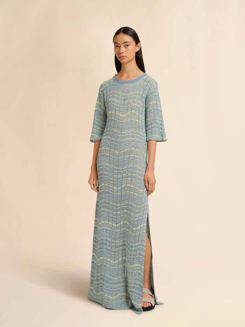 Blue ribbed linen dress with wavy pattern, Image 2