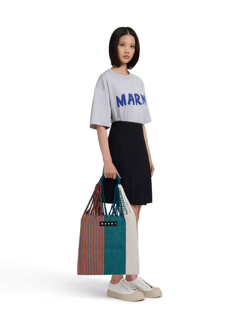 MARNI MARKET ポリエステル ショッピングバッグ ハンモック風ハンドル付き グレー/ターコイズ/レッド - ハンドバッグ - Image 2