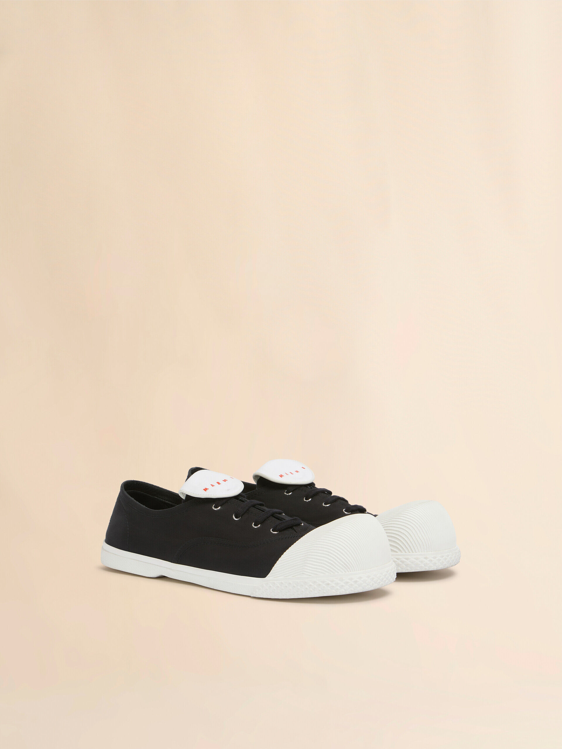 ブラック キャンバス製 New Wave スニーカー | Marni