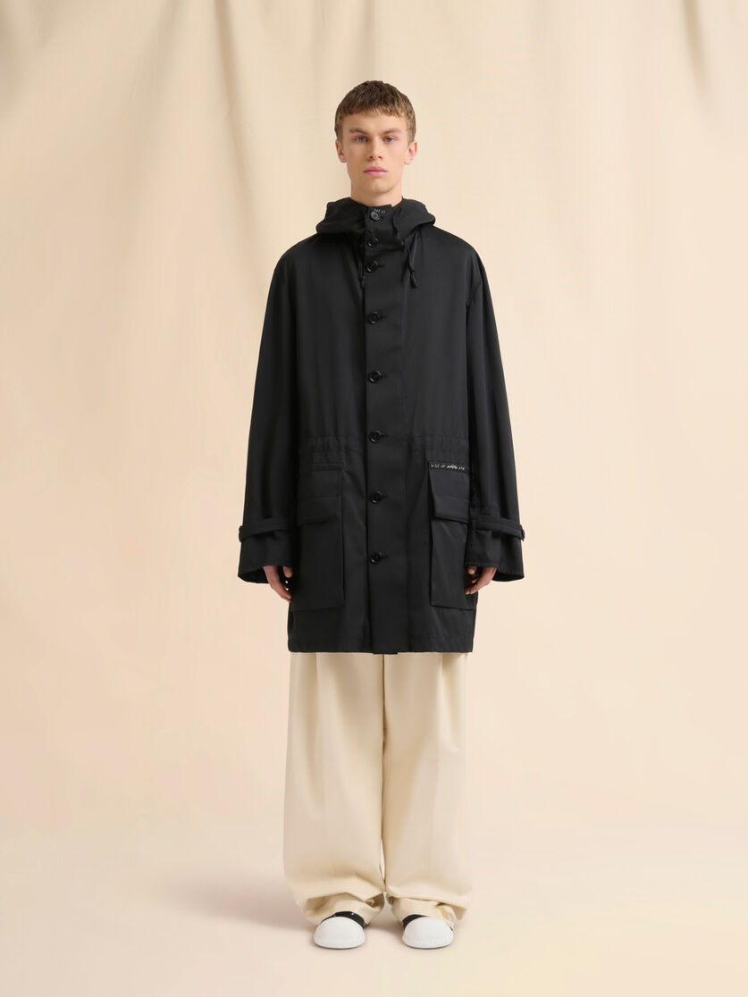 Schwarzer wasserabweisender Parka aus Taft - Mäntel - Image 2