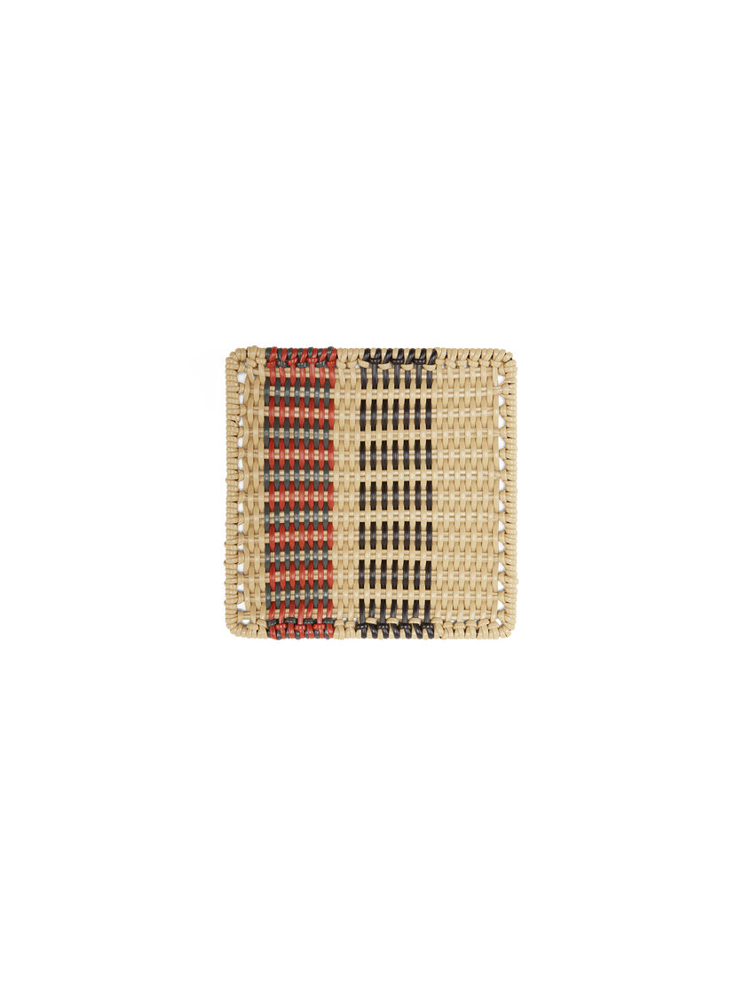 Posavasos cuadrado MARNI MARKET con motivo de rayas de hierro y PVC trenzado de color beige, rojo y marrón - Accesorios - Image 2