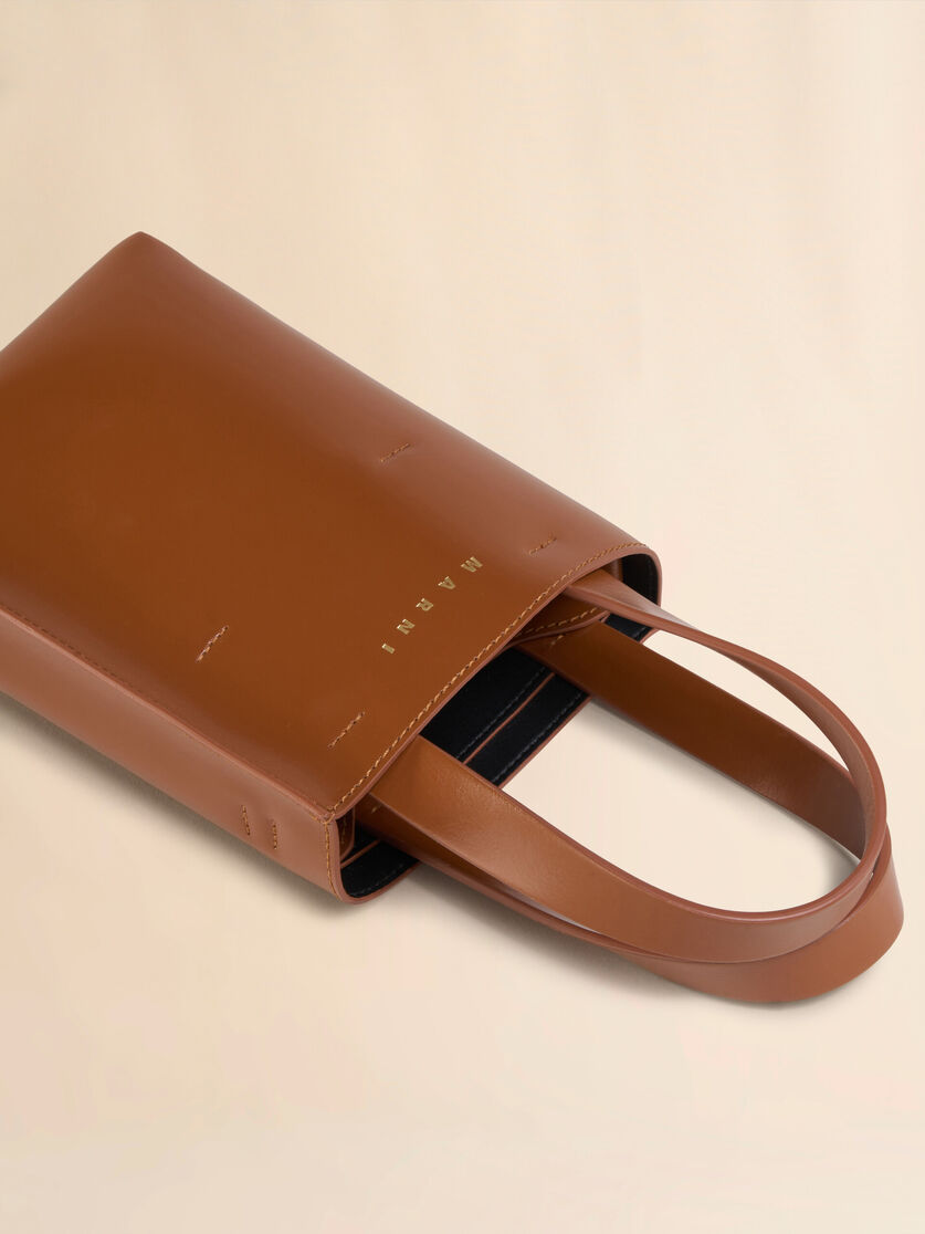 Museo Bag Nano in pelle azzurra - Borse shopping - Image 5