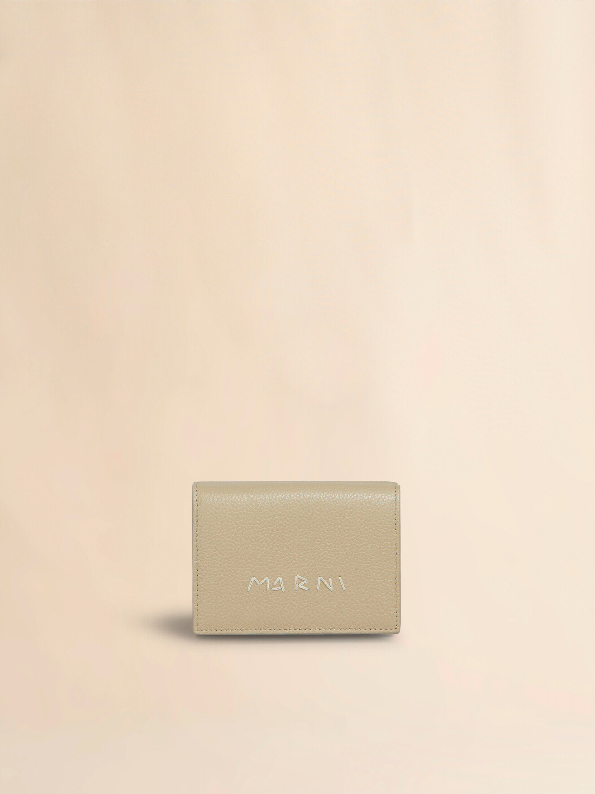 MARNI マルニ　財布　メンズ Amazon | [Marni] マルニ 財布 メンズ CALF LEATHER 二つ折り