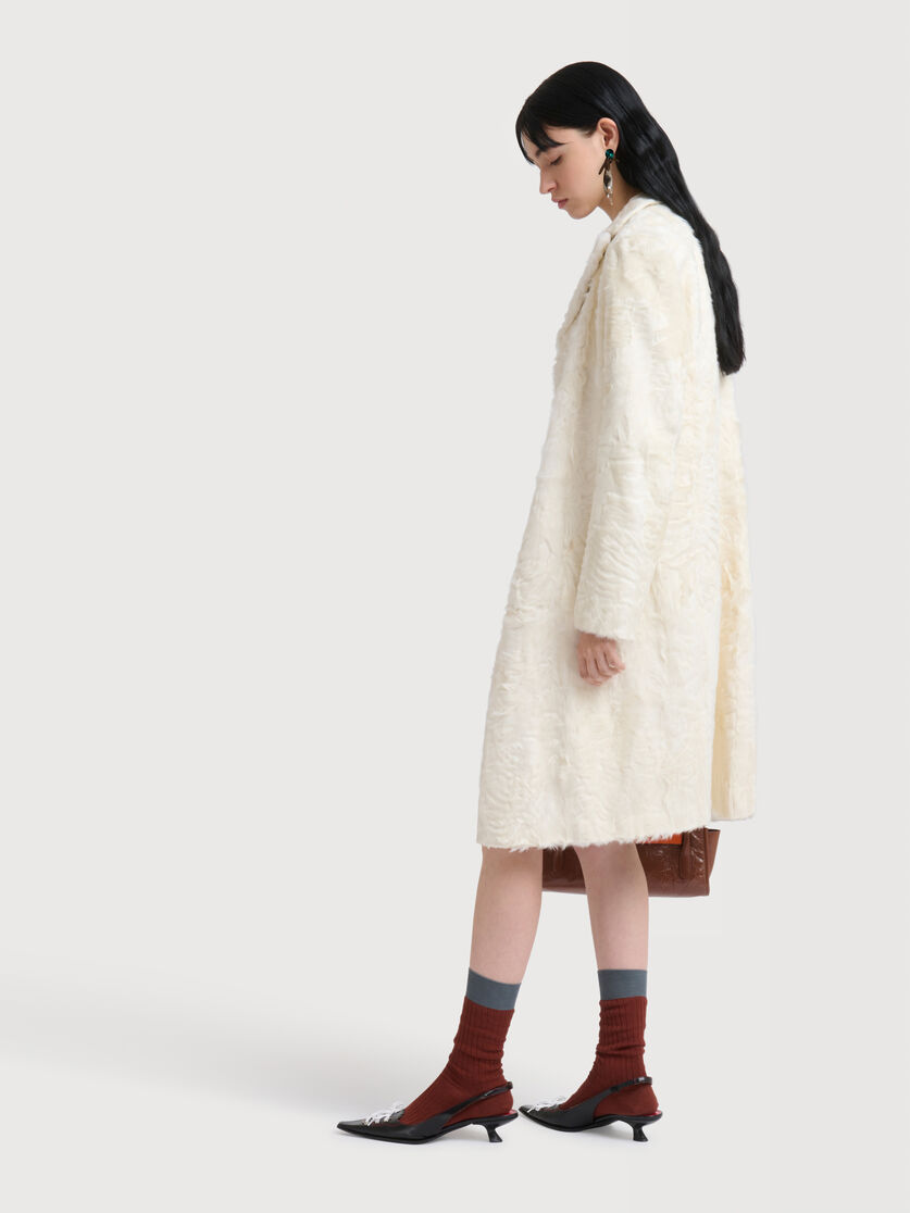 White wavy lamb fur coat, Image 3