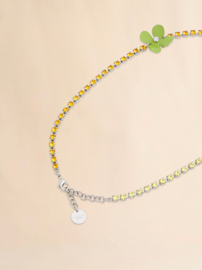 Collier avec fleurs émaillées multicolores et strass, Image 4