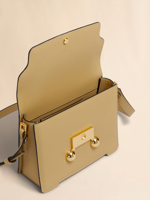 Camelfarbene mittelgroße Trunkaroo Schultertasche aus Leder - Schultertaschen