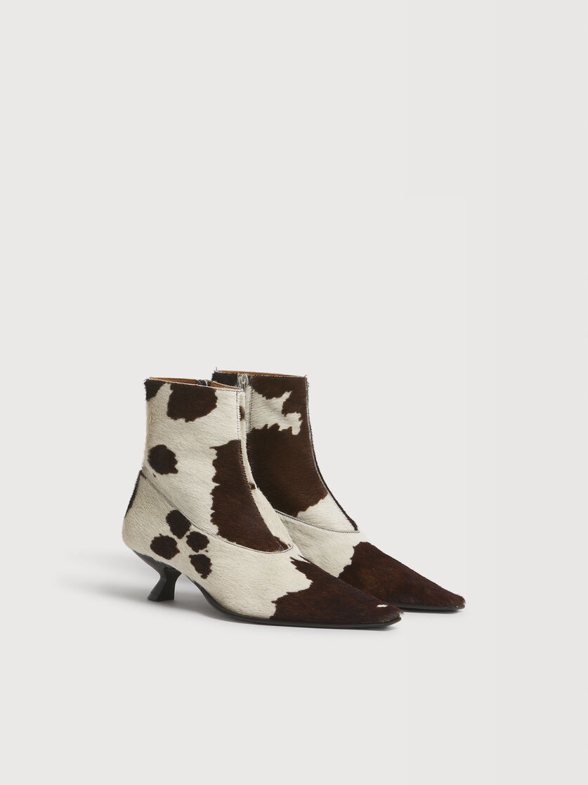 White and brown cow-print ponyhair boot, Image 2