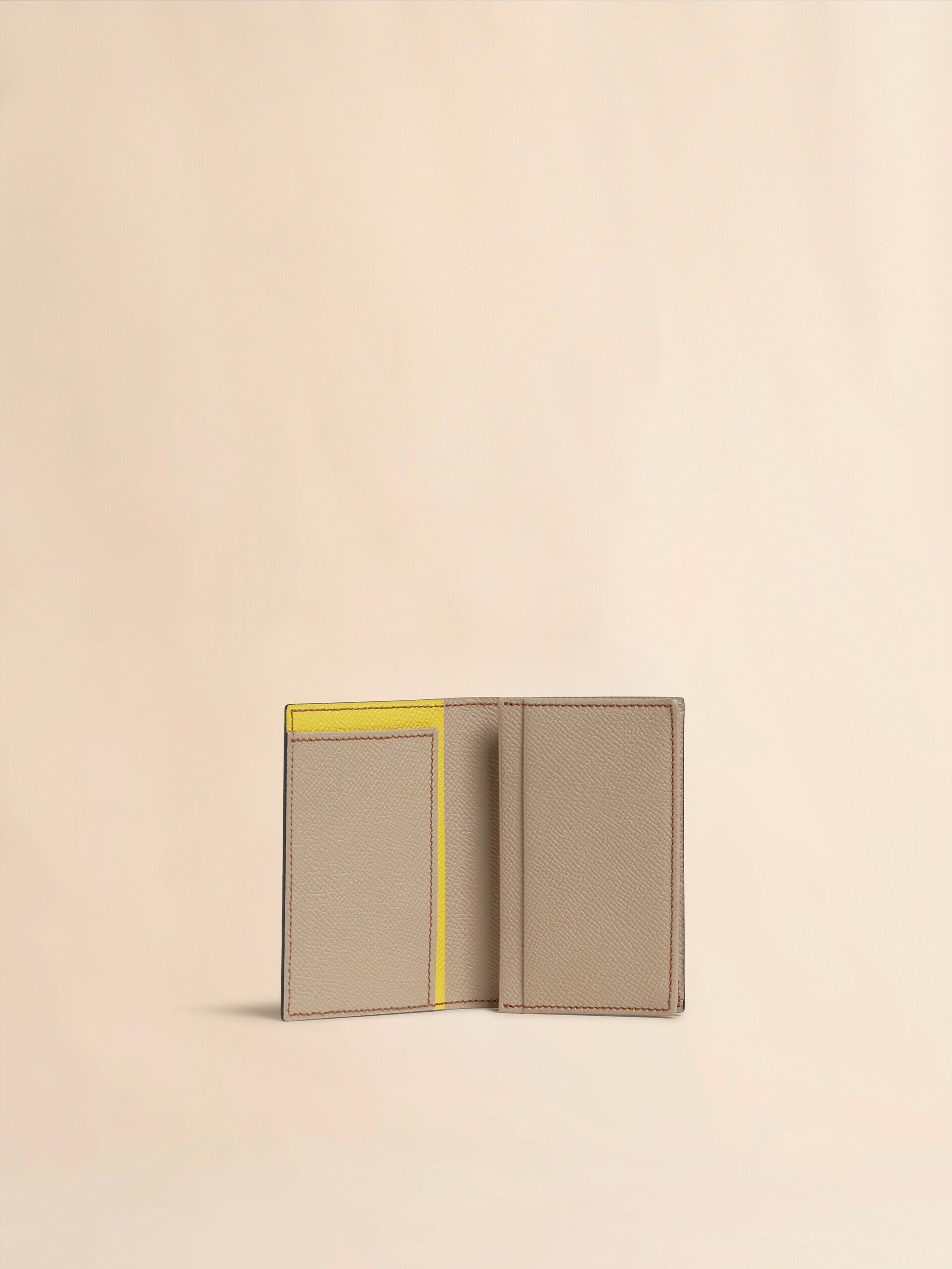 イエロー ビジネスカードケース | Marni
