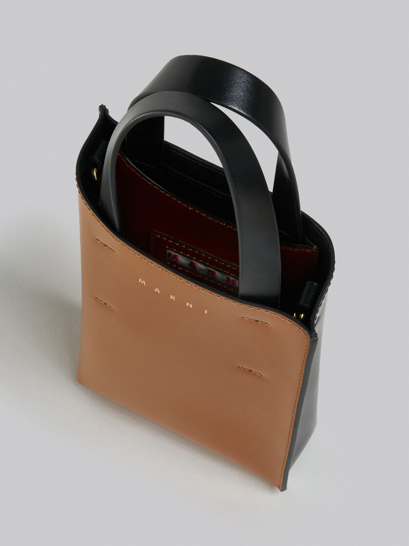 Nano MUSEO Shopper aus schwarzem glänzendem, glattem Kalbsleder mit Schulterriemen - Shopper - Image 4