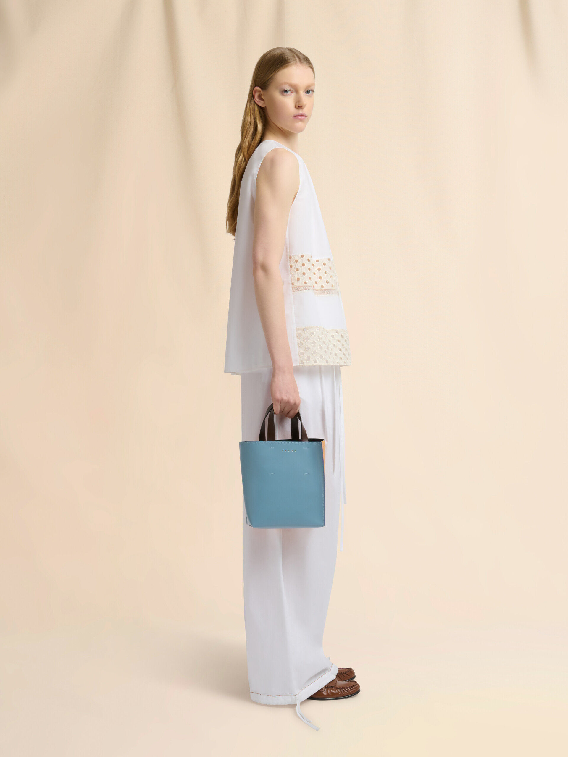 ブルー、オレンジ＆ダークブラウン レザー製 Museo ミニバッグ | Marni
