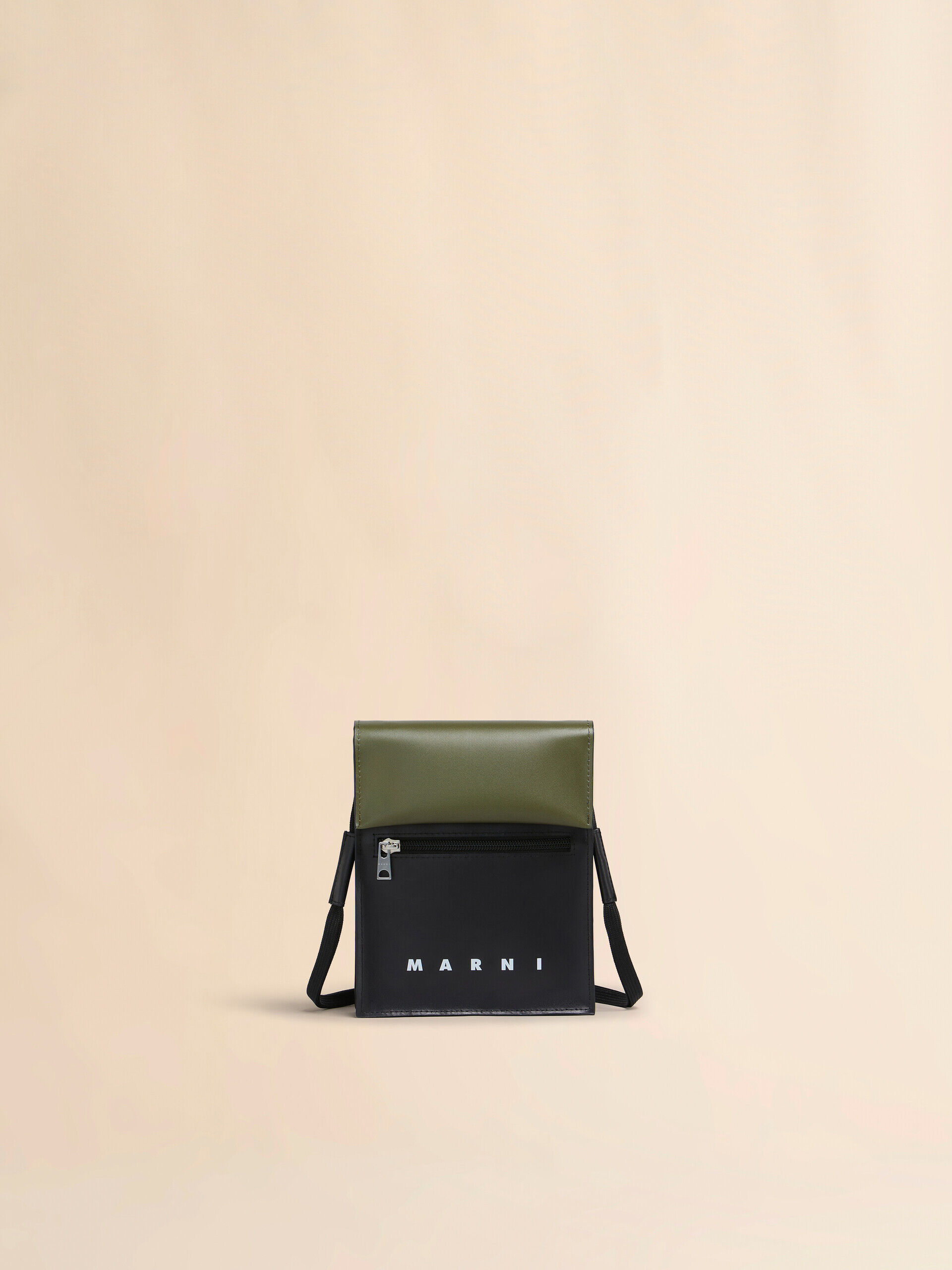極美品】MARNI レザーバッグ ショルダーバッグ サコッシュ ブラック