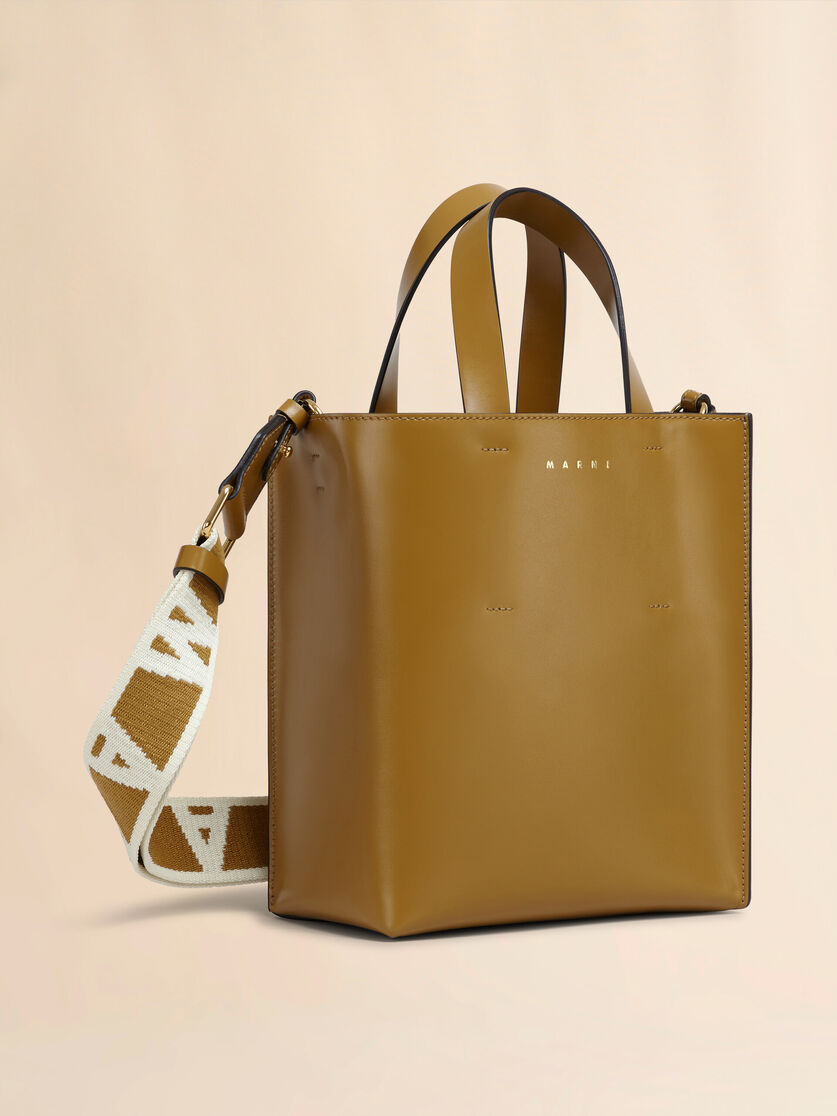 Mini-Tasche Museo aus hellblauem Leder - Shopper - Image 4