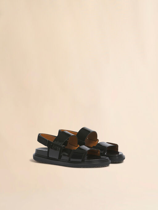 Fussbett aus schwarzem Leder mit doppeltem Riemen - Sandalen