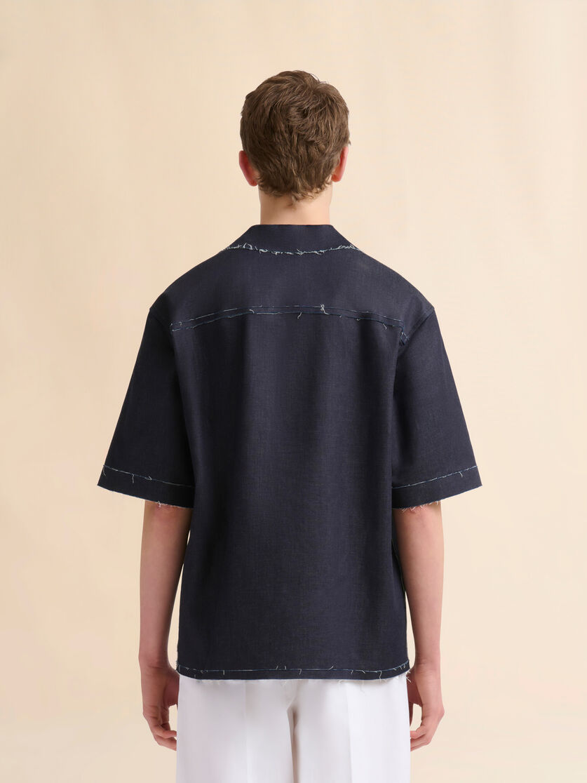 Dunkelblaues Trompe-l'oeil-Hemd aus Stretch-Denim - Hemden - Image 3