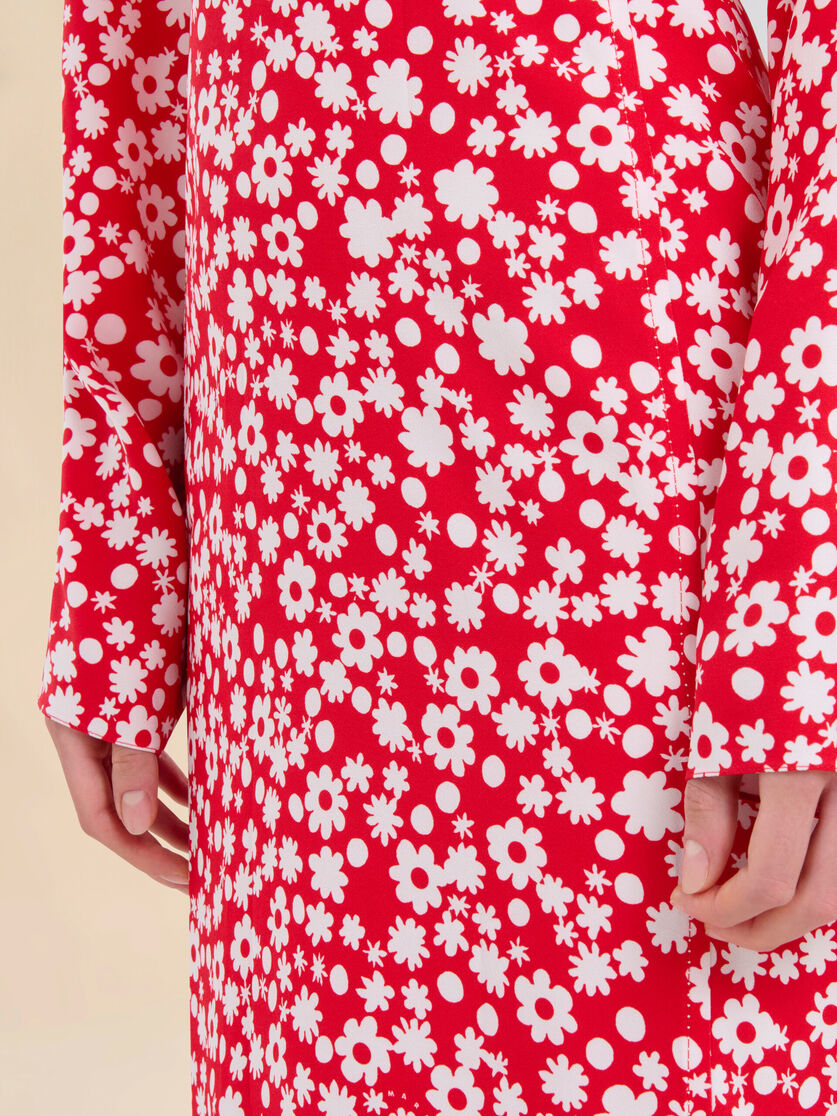 Satin midi dress with red and white Pop Fields motif - Dresses - Image 5