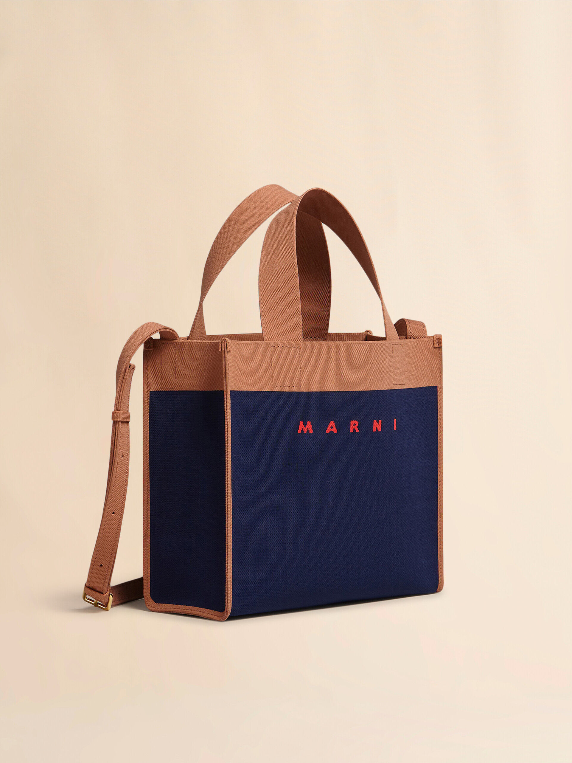 [国内発送] MARNI SILLO スモール2WAYショッピングバッグ ブラウン ホワイト パッチ付き レザー製 Museo ホーボーバッグ