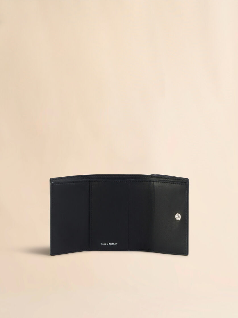 ブラック＆ブルー サフィアーノレザー 三つ折りウォレット - 財布 - Image 2