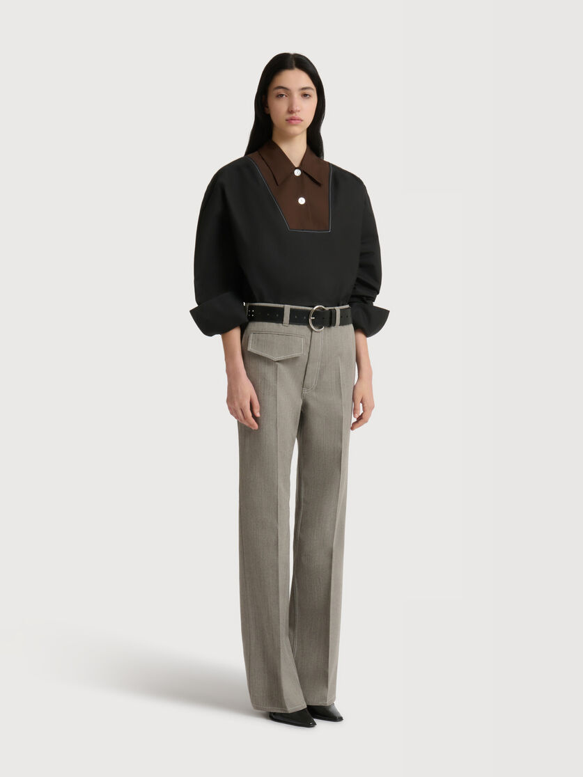 Grey wool trousers with pocket, Image 2