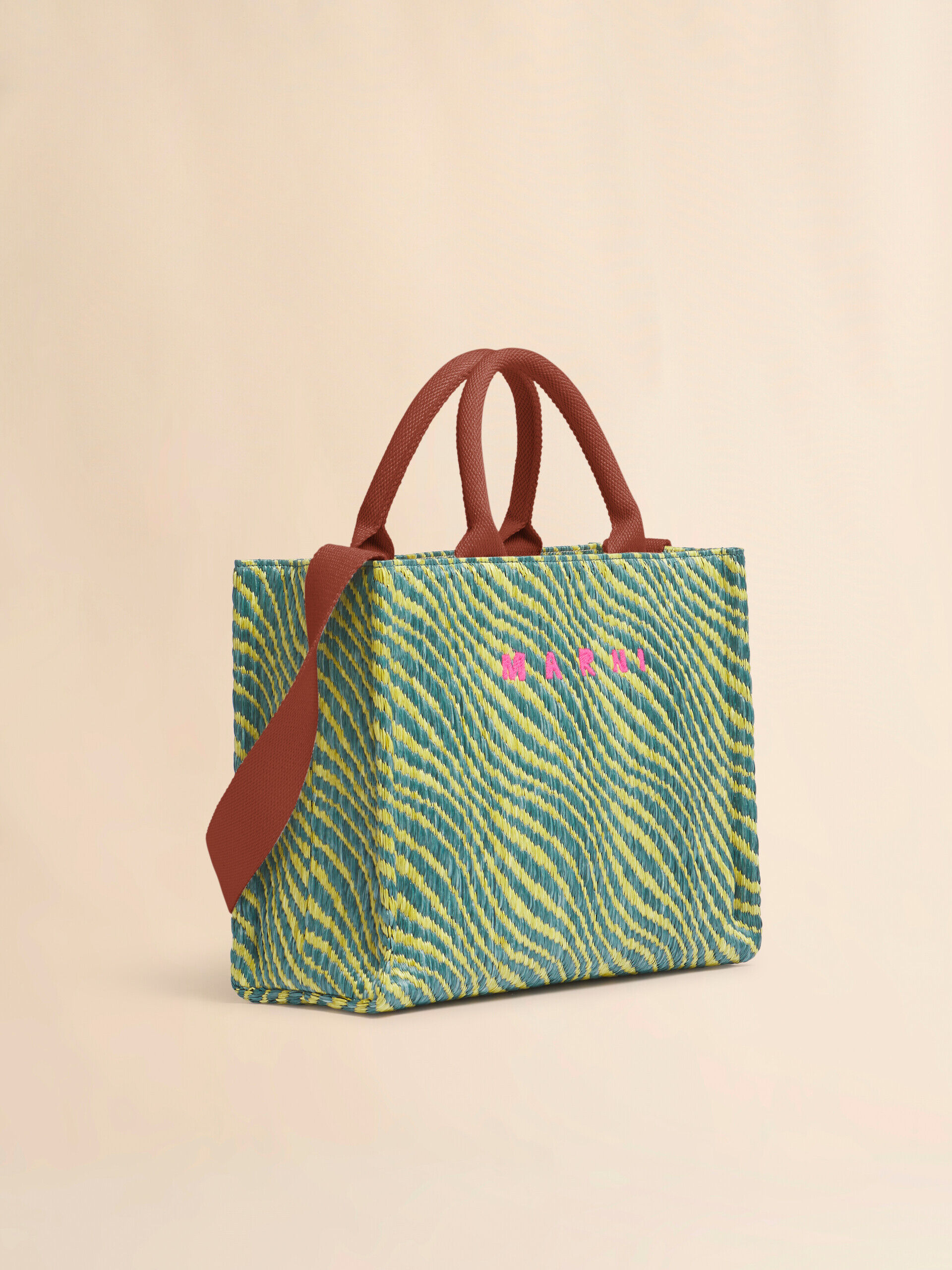 グリーン 波模様のラフィアエフェクト スモールトートバッグ | Marni