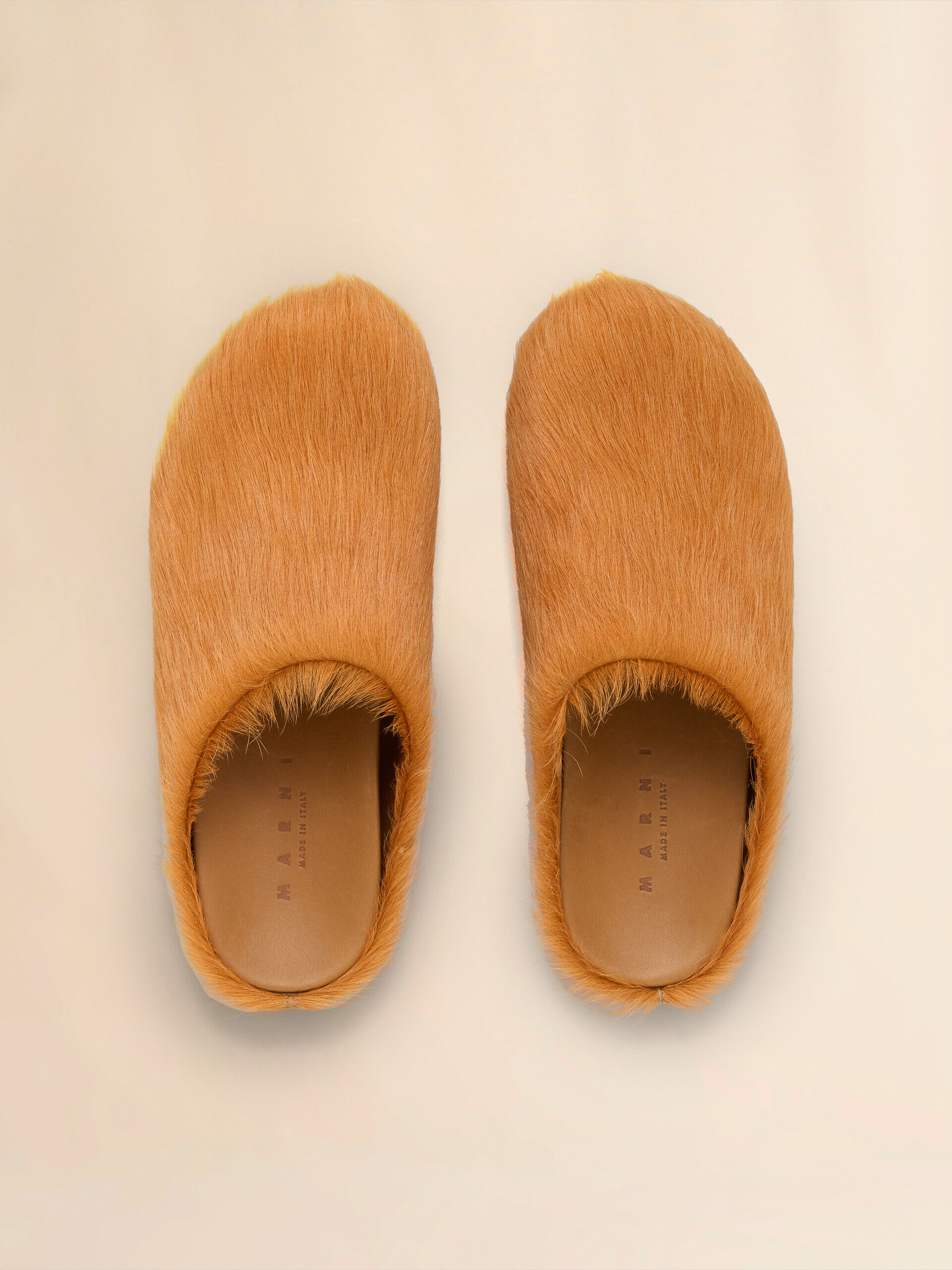 【関税込み】Marni オレンジ Fussbett サボサンダル Orange long hair calfskin Fussbett sabot | Marni